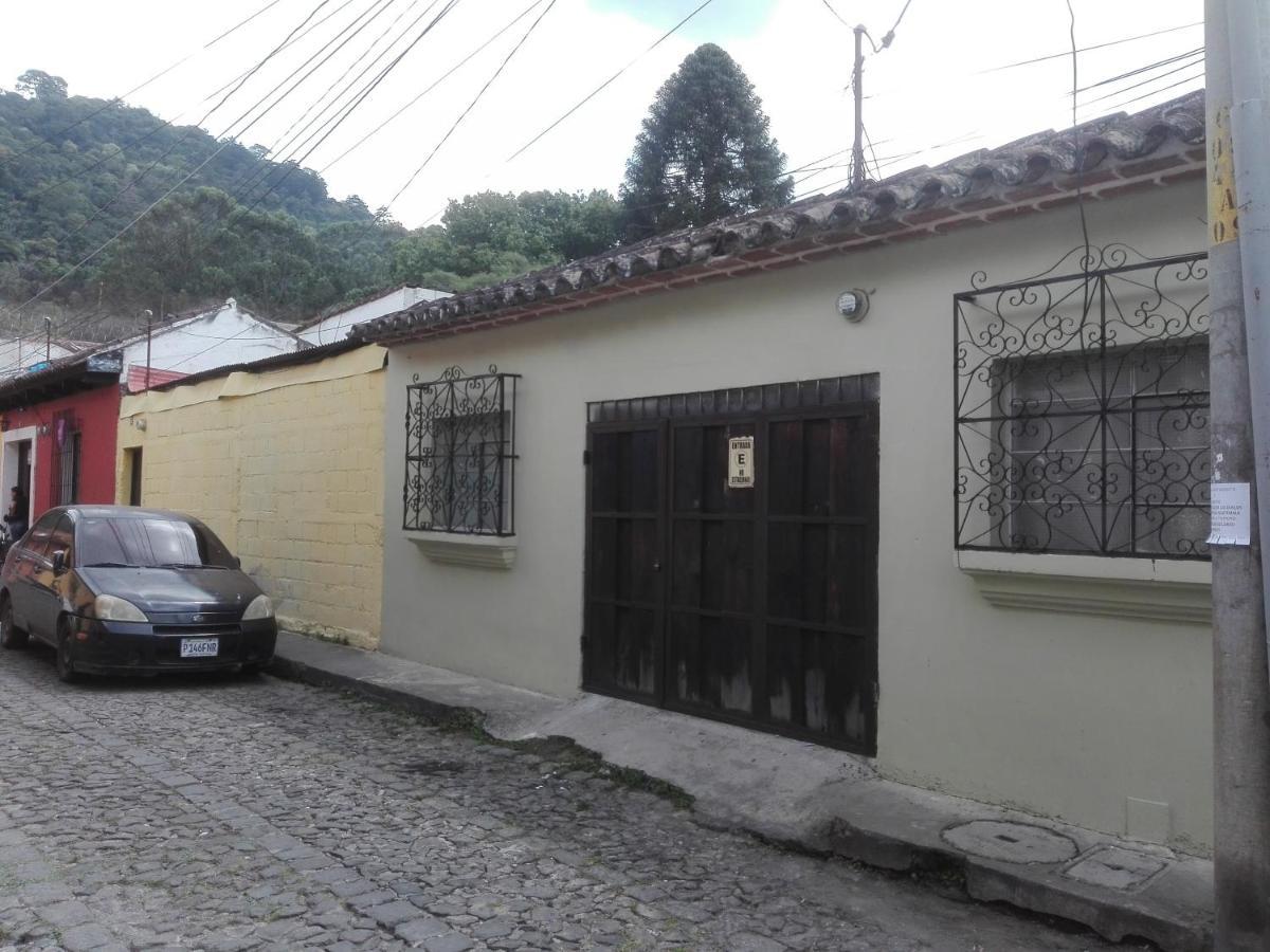 Huellas Hostal Antigua Εξωτερικό φωτογραφία