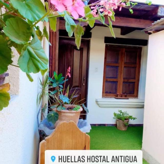 Huellas Hostal Antigua Εξωτερικό φωτογραφία