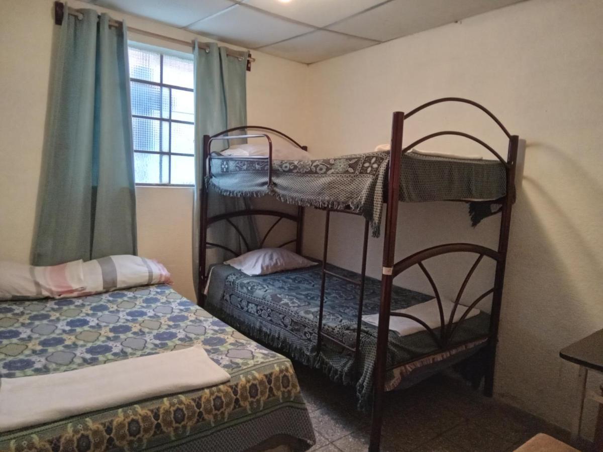 Huellas Hostal Antigua Εξωτερικό φωτογραφία