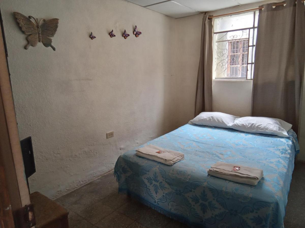 Huellas Hostal Antigua Εξωτερικό φωτογραφία